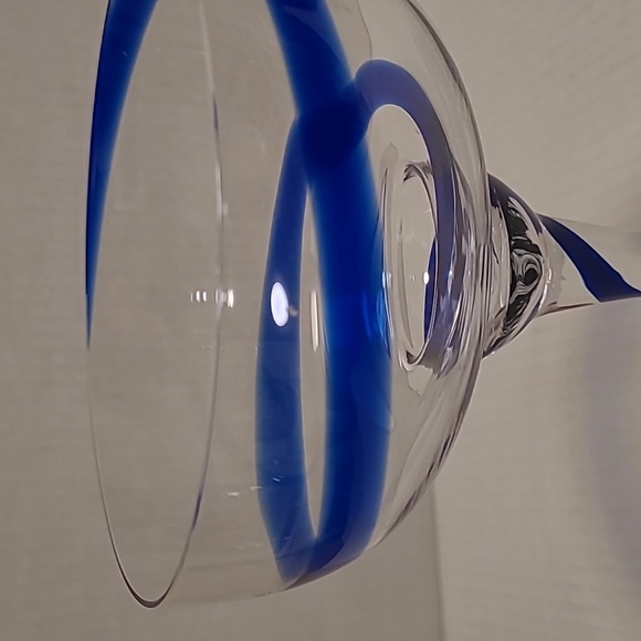 Set of 4 Mouth-blown Margarita Cocktail Glasses - Picture 6 of 16